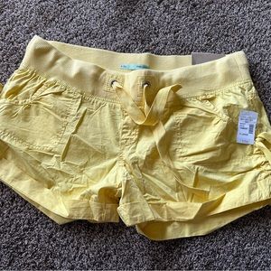 Women’s XL shorts from Maurice’s nwt!